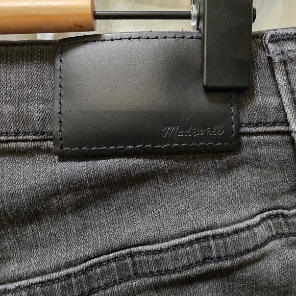 Madewell 9" Mid-Rise Skinny black ripped raw hem jeans size 27 Tall - Picture 9 of 12